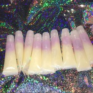 Halo strawberry flavored lip gloss